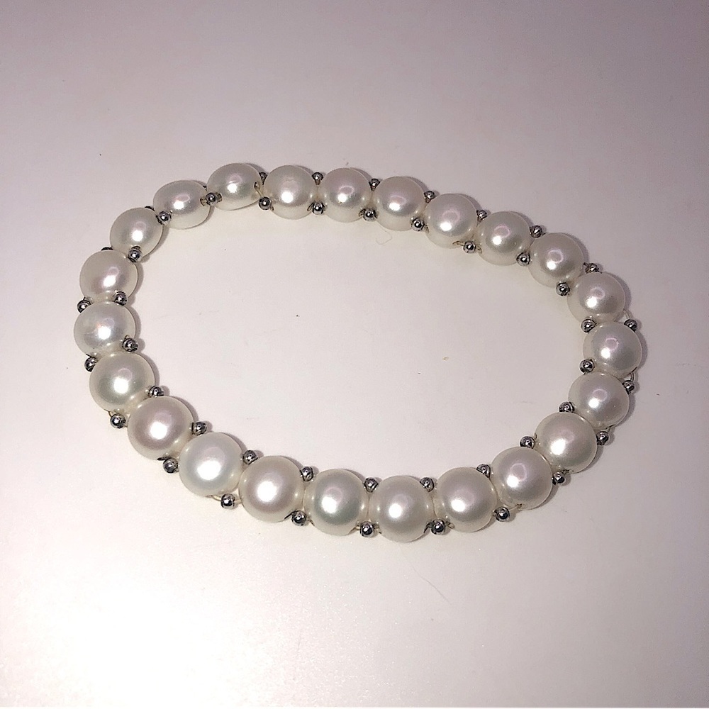 Real Freshwater Pearl & Round Metal Bead Accent Stretch Bracelet 7”